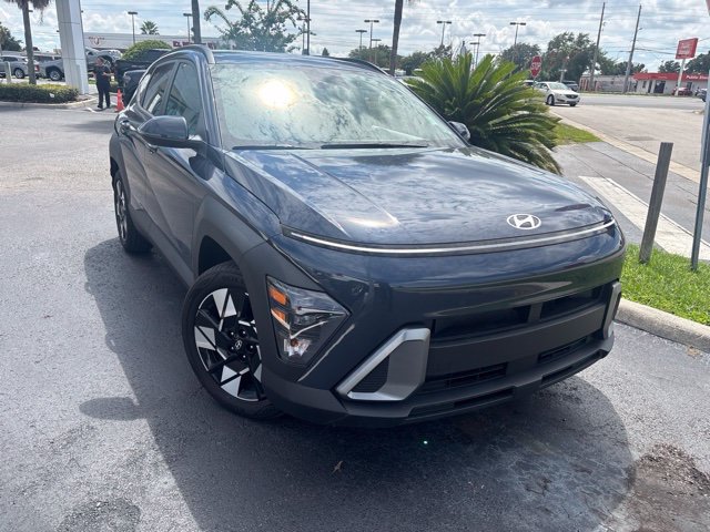 Used 2025 Hyundai Kona SEL FWD image 3