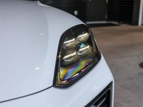 Certified 2024 Porsche Cayenne S image 11