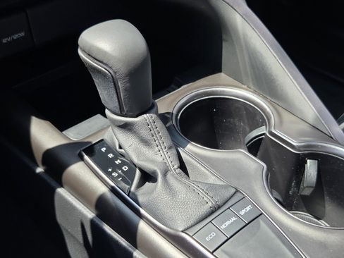 Certified 2024 Toyota Camry SE FWD image 16