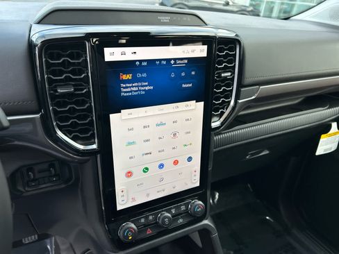 New 2025 Ford Ranger Lariat w/ FX4 Off-Road Package image 35