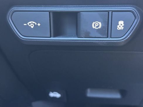 Used 2025 Kia K4 FWD image 25