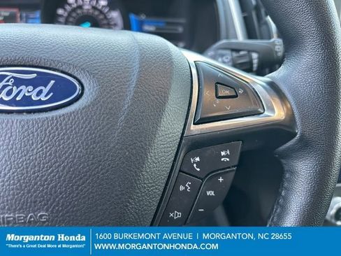 Used 2024 Ford Edge SEL image 17