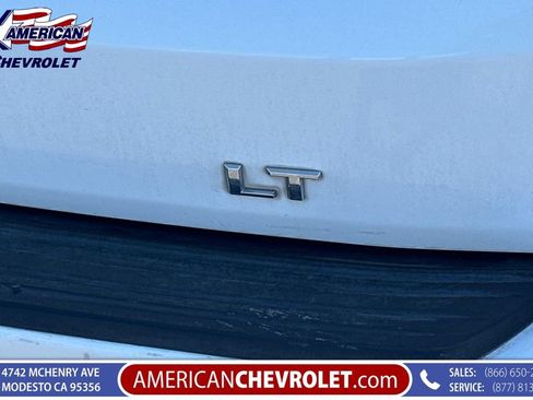 Used 2023 Chevrolet Suburban LT AWD/4WD image 39