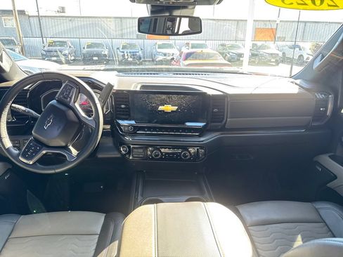 Used 2025 Chevrolet Silverado 2500 ZR2 w/ ZR2 Bison Edition AWD/4WD image 13