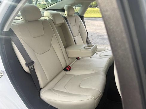 Used 2015 Ford Fusion Energi Titanium FWD image 26