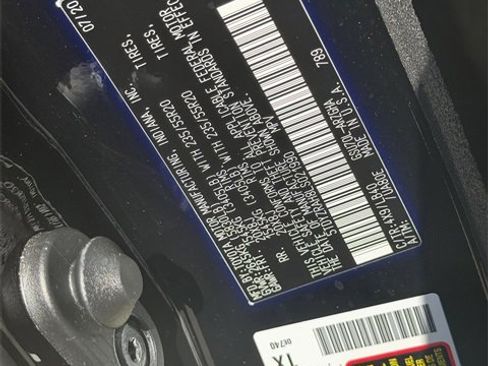 Used 2020 Toyota Highlander Limited image 29