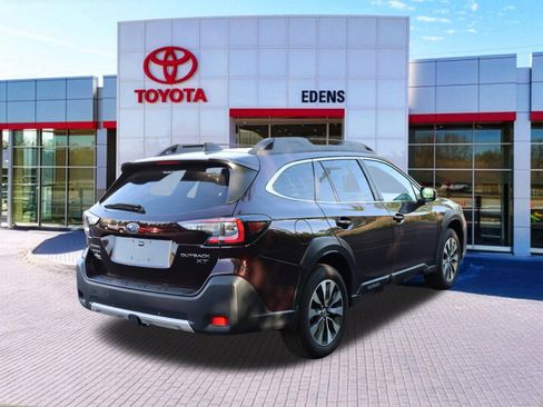Used 2025 Subaru Outback Limited XT w/ Popular Package #2 AWD/4WD image 3