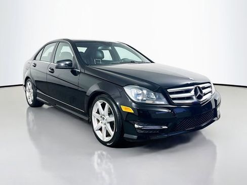 Used 2014 Mercedes-Benz C 300 4MATIC Sedan image 2