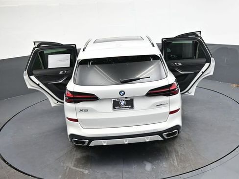 New 2026 BMW X5 xDrive40i w/ M Sport Package image 40