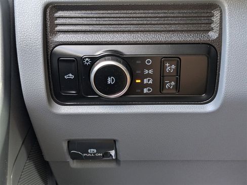 Used 2024 Ford F350 XLT image 23