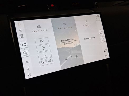 Used 2025 Land Rover Discovery Sport S image 23