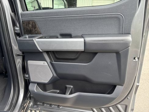 Used 2024 Ford F250 Crew Cab Lariat w/ Ultimate w/ Lariat Ultimate Package AWD/4WD image 62