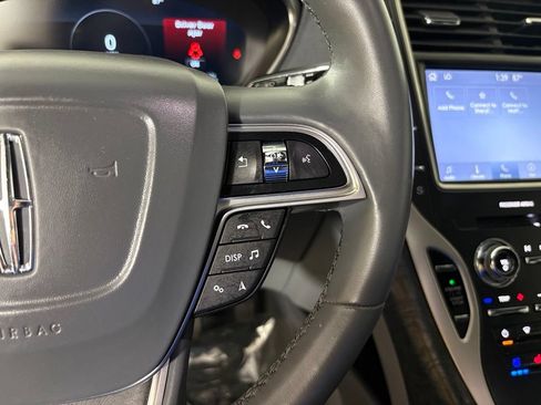 Used 2020 Lincoln Nautilus Reserve FWD image 22