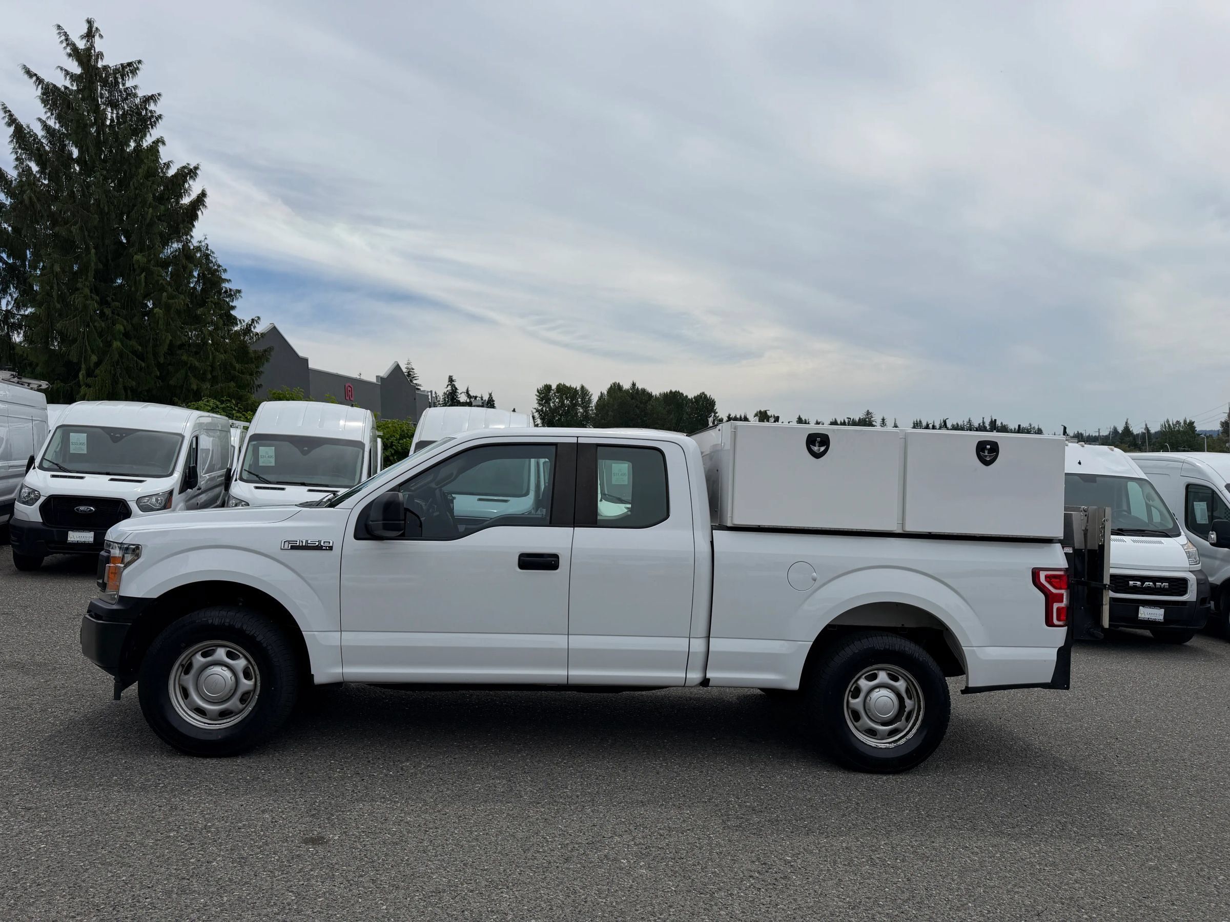Used 2018 Ford F150 XL w/ Equipment Group 101A Mid RWD image 4