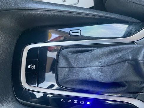 Used 2024 Toyota Corolla LE image 17