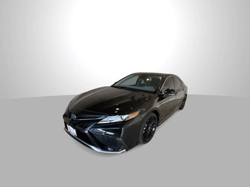 Certified 2023 Toyota Camry XSE w/ Cold Weather Package FWD image 4