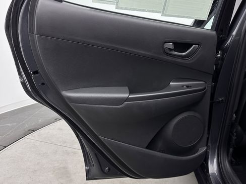 Used 2021 Hyundai Kona SE image 23