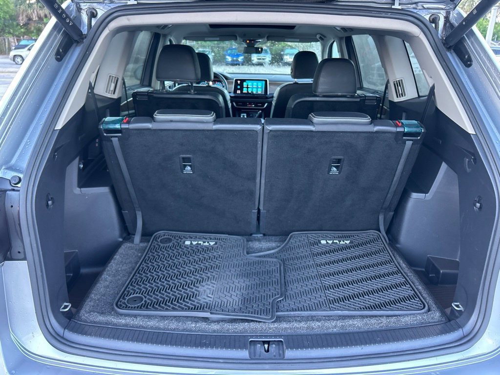 Used 2024 Volkswagen Atlas SE w/ Panoramic Sunroof Package AWD/4WD image 31