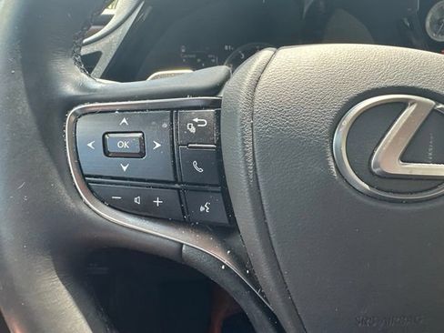 Certified 2024 Lexus ES 350 w/ Premium Package FWD image 13