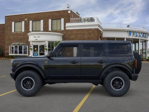 New 2025 Ford Bronco Badlands w/ Sasquatch Package AWD/4WD image 28