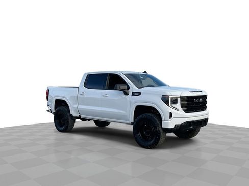 Used 2022 GMC Sierra 1500 Elevation RWD image 2