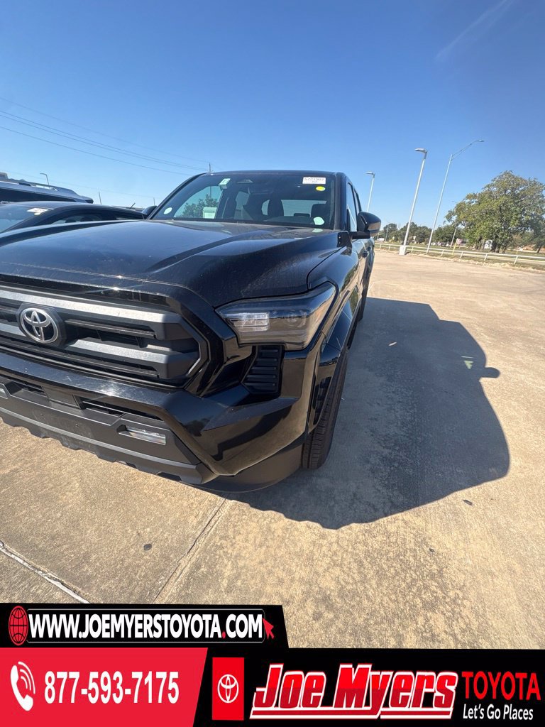 Used 2025 Toyota Tacoma SR5 AWD/4WD image 1