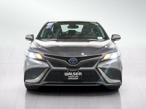 Used 2023 Toyota Camry XLE FWD image 9