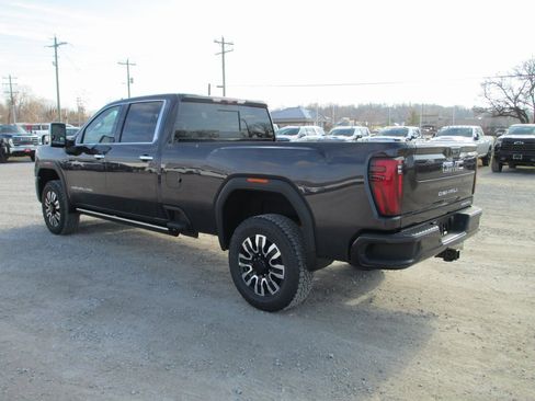 New 2026 GMC Sierra 3500 Denali Ultimate image 8