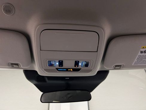 Used 2025 Ford Explorer Active image 61