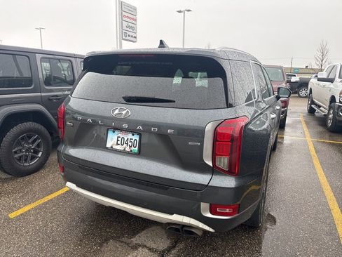 Used 2021 Hyundai Palisade Limited image 6