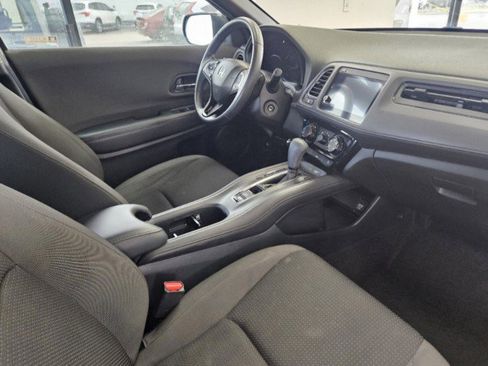 Used 2019 Honda HR-V Sport image 11