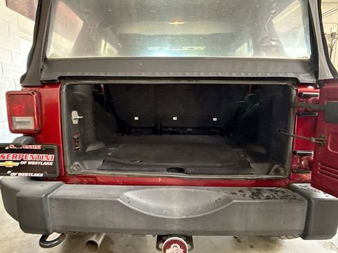 Used 2012 Jeep Wrangler Unlimited Sport AWD/4WD image 22