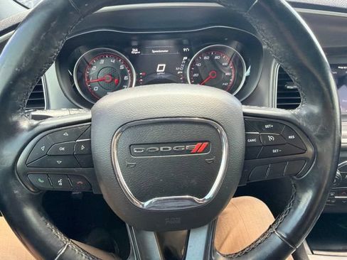 Used 2019 Dodge Charger SXT RWD image 13