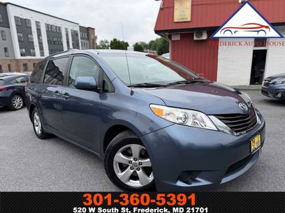 Used 2014 Toyota Sienna LE