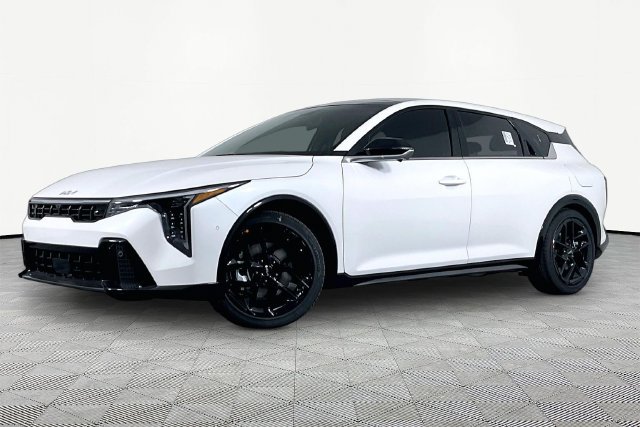 New 2027 Kia K4 GT-Line Turbo FWD image 1