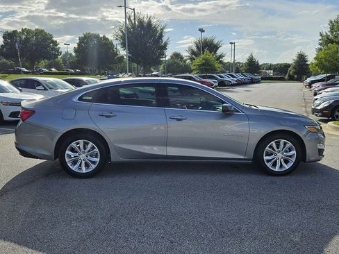 Used 2024 Chevrolet Malibu LT FWD image 9