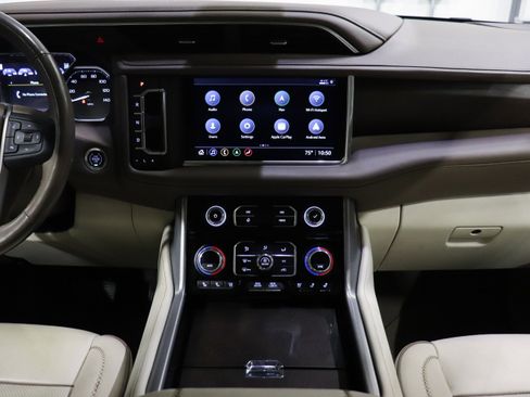 Used 2021 GMC Yukon XL Denali w/ Denali Ultimate Package image 32