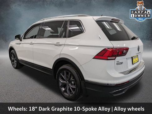 Used 2022 Volkswagen Tiguan SE w/ Panoramic Sunroof Package image 7