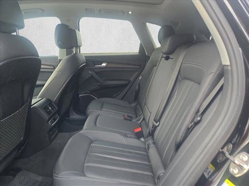 Used 2021 Audi Q5 2.0T Premium Plus w/ Premium Plus Package AWD/4WD image 18