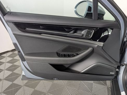 New 2026 Porsche Panamera image 25