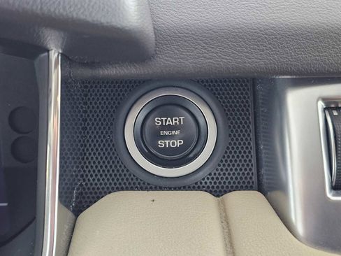 Used 2018 Land Rover Range Rover Sport HSE image 29