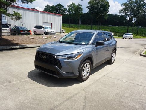 Used 2024 Toyota Corolla Cross L FWD image 24