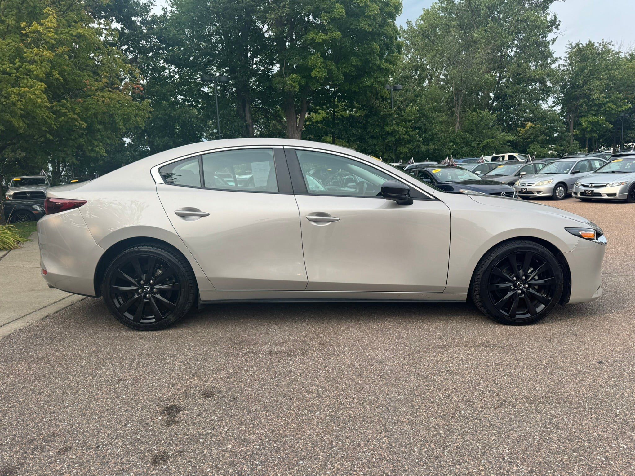 Used 2024 MAZDA MAZDA3 s FWD image 8