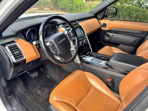 Used 2017 Land Rover Discovery HSE Luxury AWD/4WD image 17