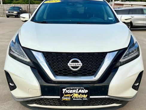 Used 2021 Nissan Murano SV FWD image 2