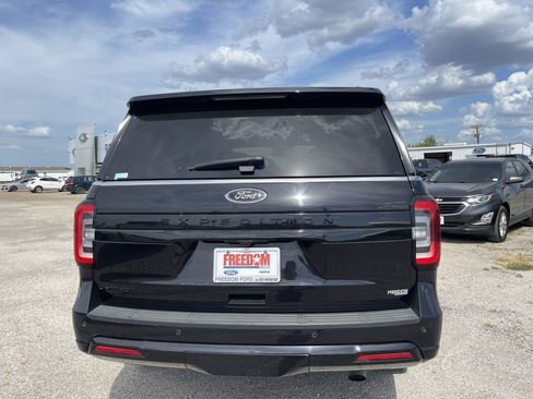 Used 2023 Ford Expedition Limited RWD image 5