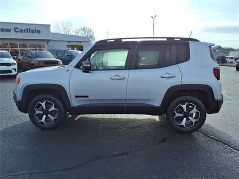 Used 2021 Jeep Renegade Trailhawk image 4