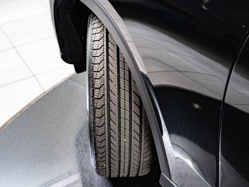 Certified 2025 Mercedes-Benz GLC 300 4MATIC image 47