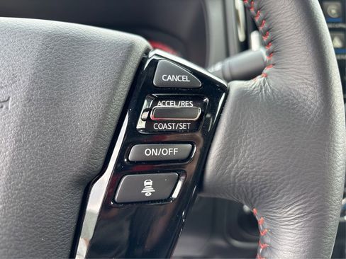 Certified 2025 Nissan Frontier PRO-4X AWD/4WD image 27