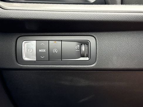 Used 2026 Chevrolet Traverse LT FWD image 20